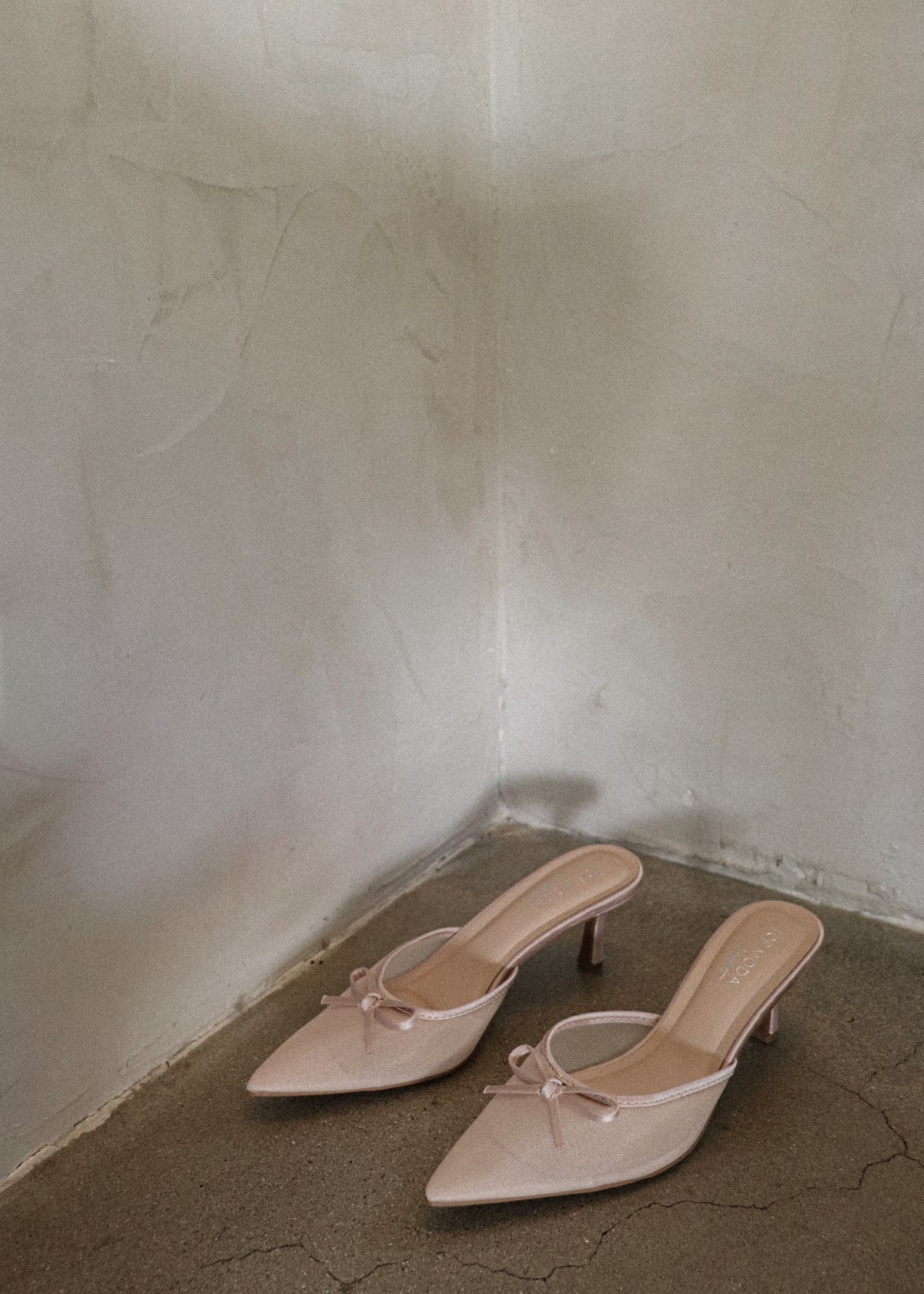 Kitten Heels - Mesh Ballerina