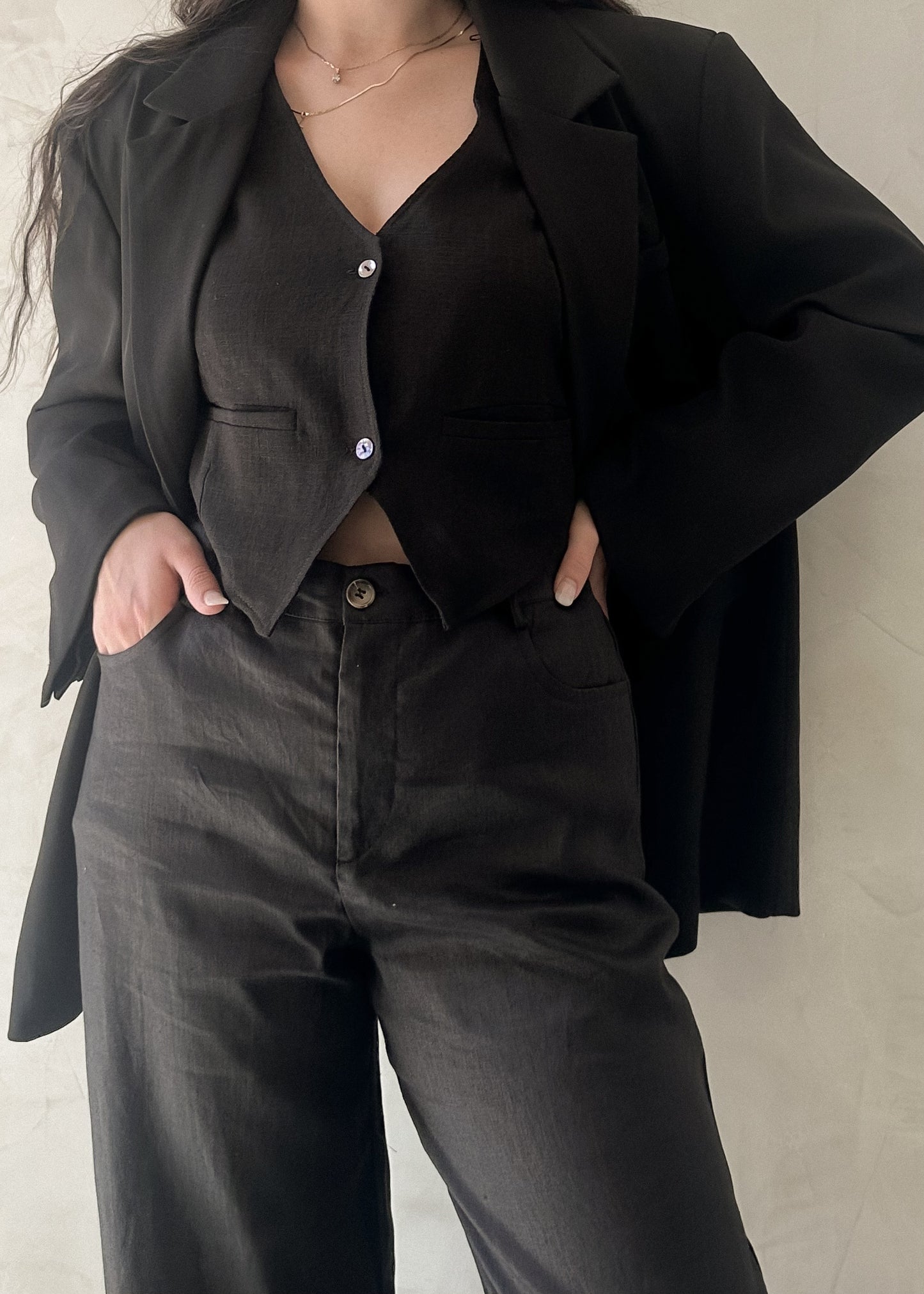 Cropped Vest - Black