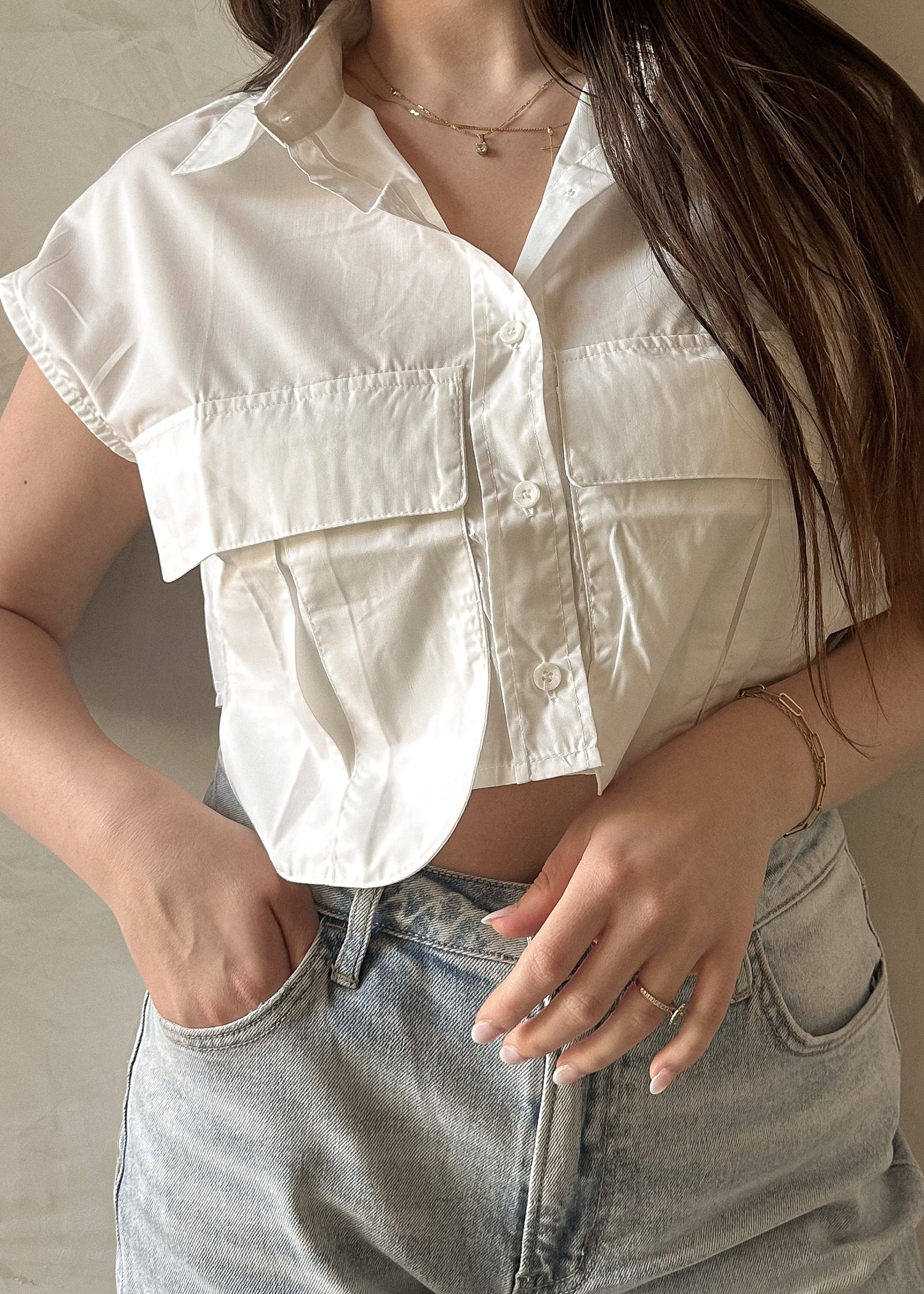 Sleeveless Button Up - White
