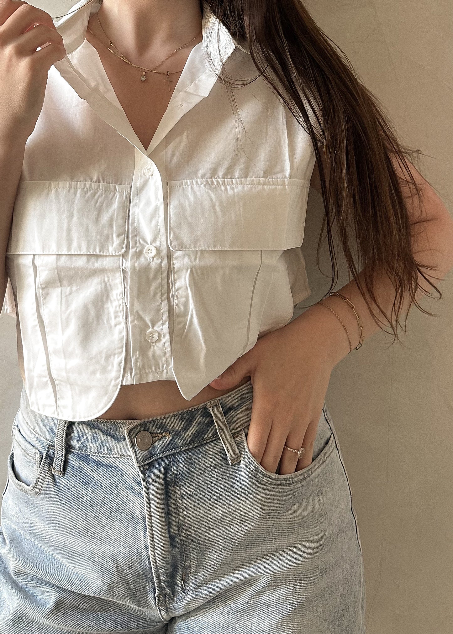 Sleeveless Button Up - White