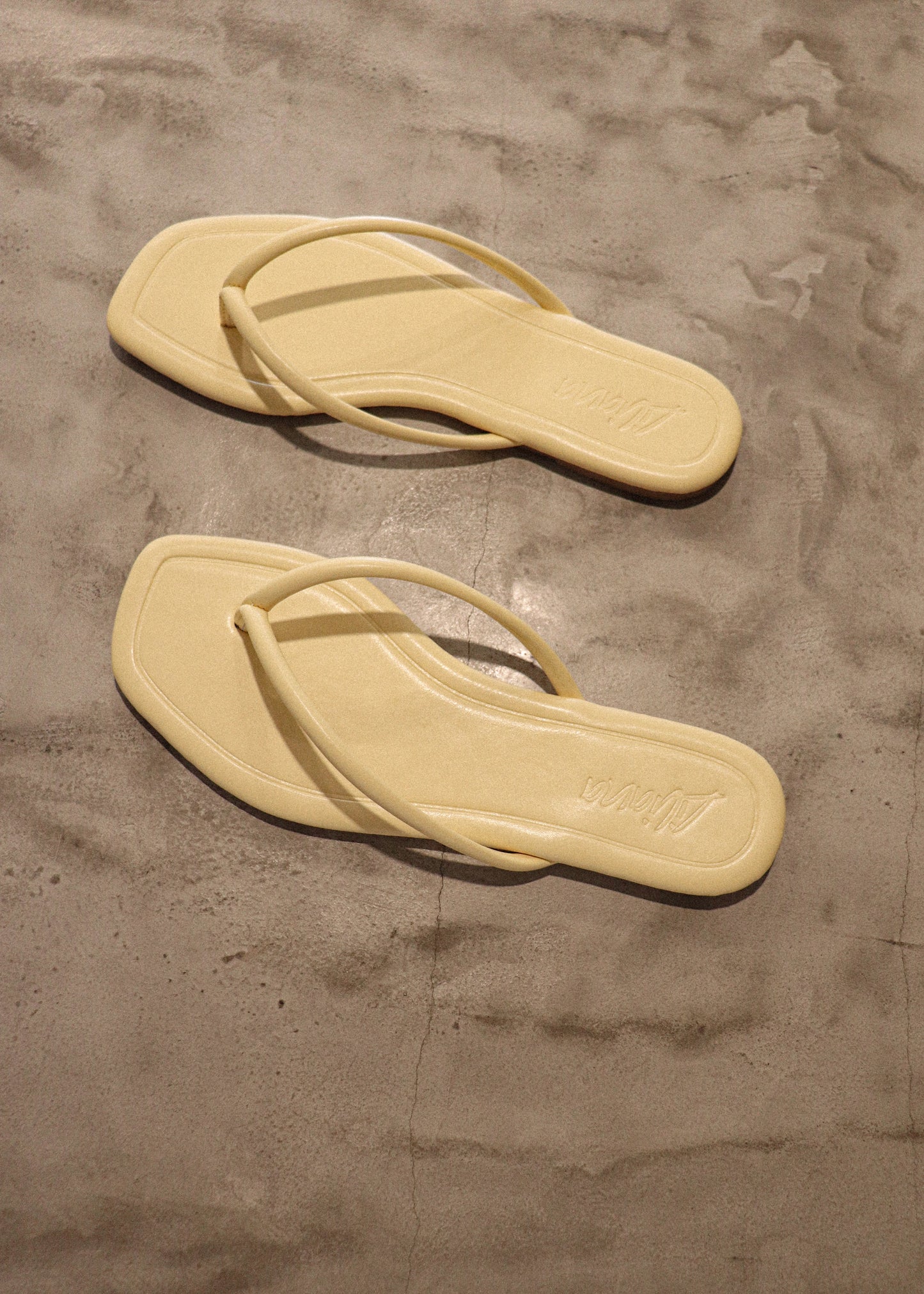 Flip Flops - Butter