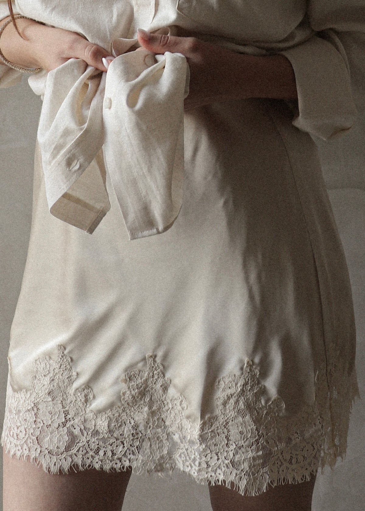 Satin / Lace Mini - Champagne