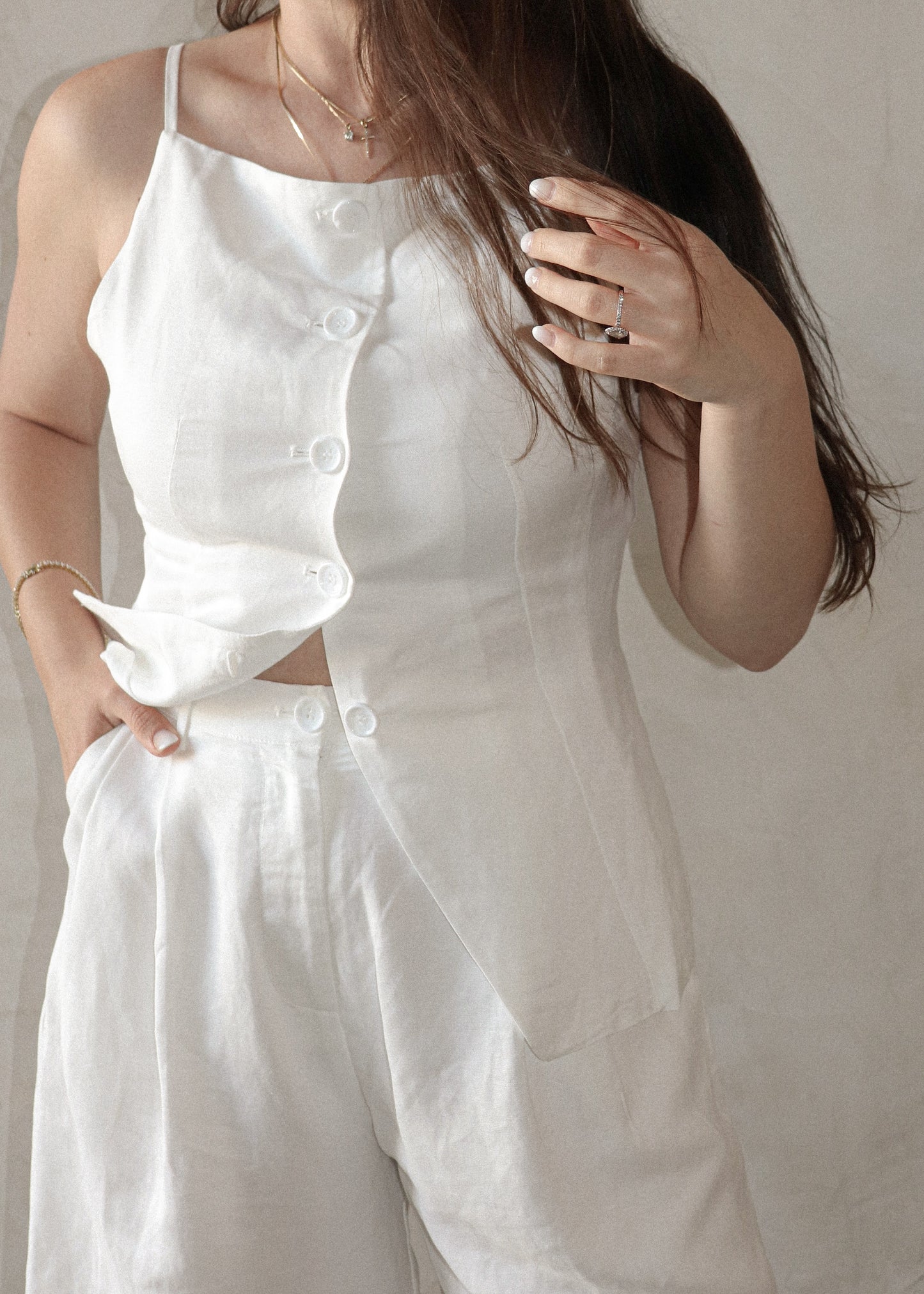Amara Vest - White