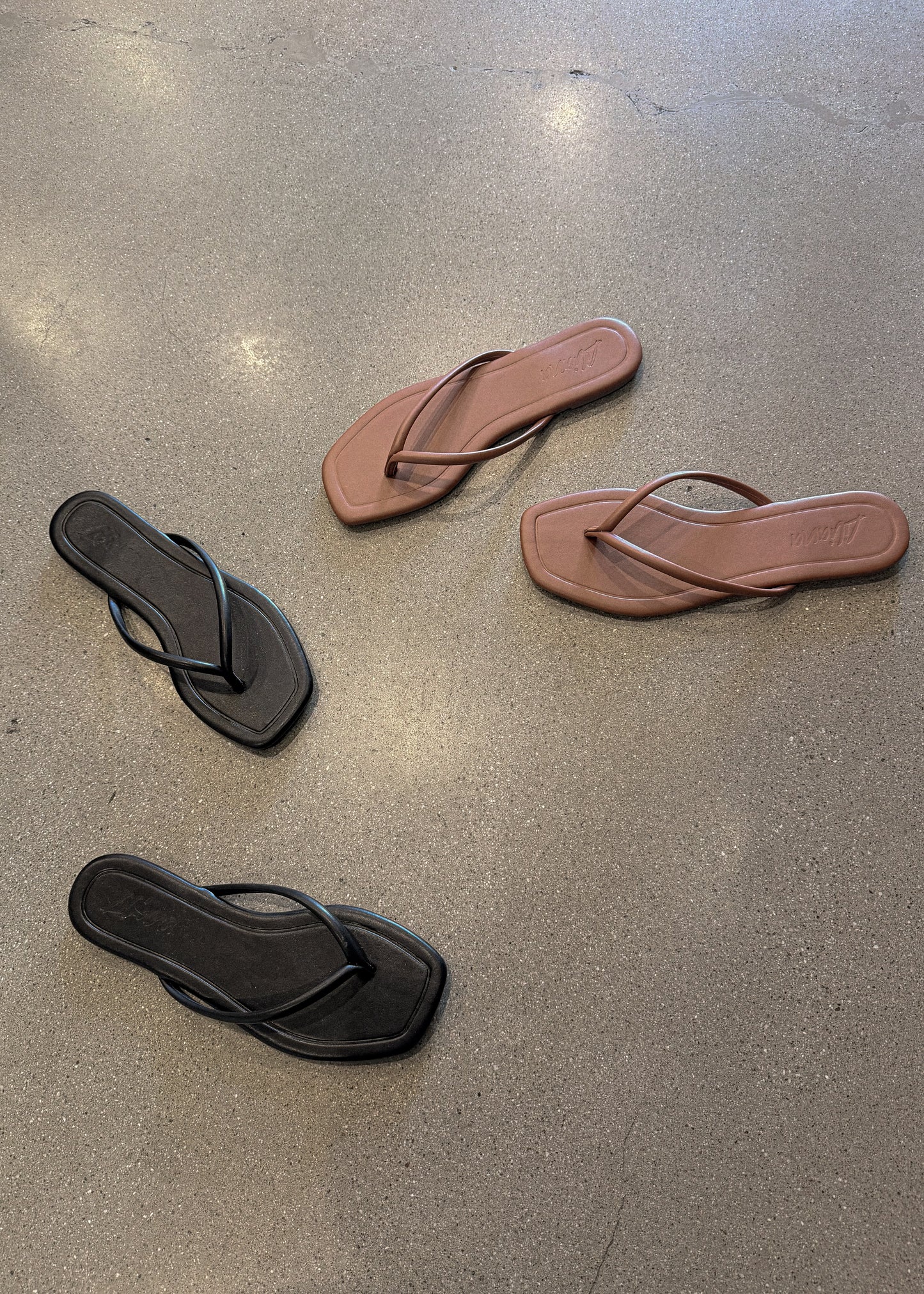 Flip Flops - Tan