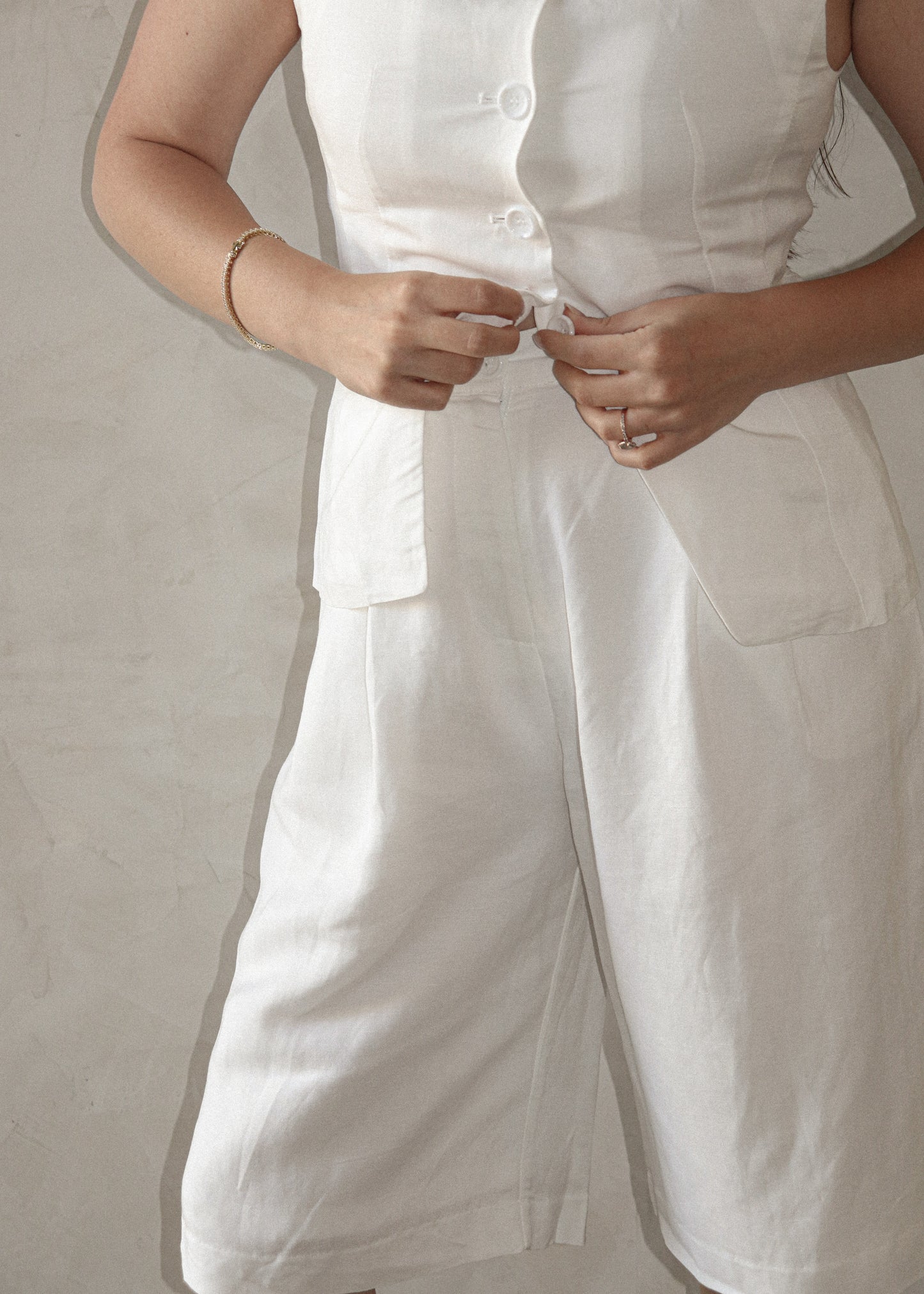 Amara Vest - White