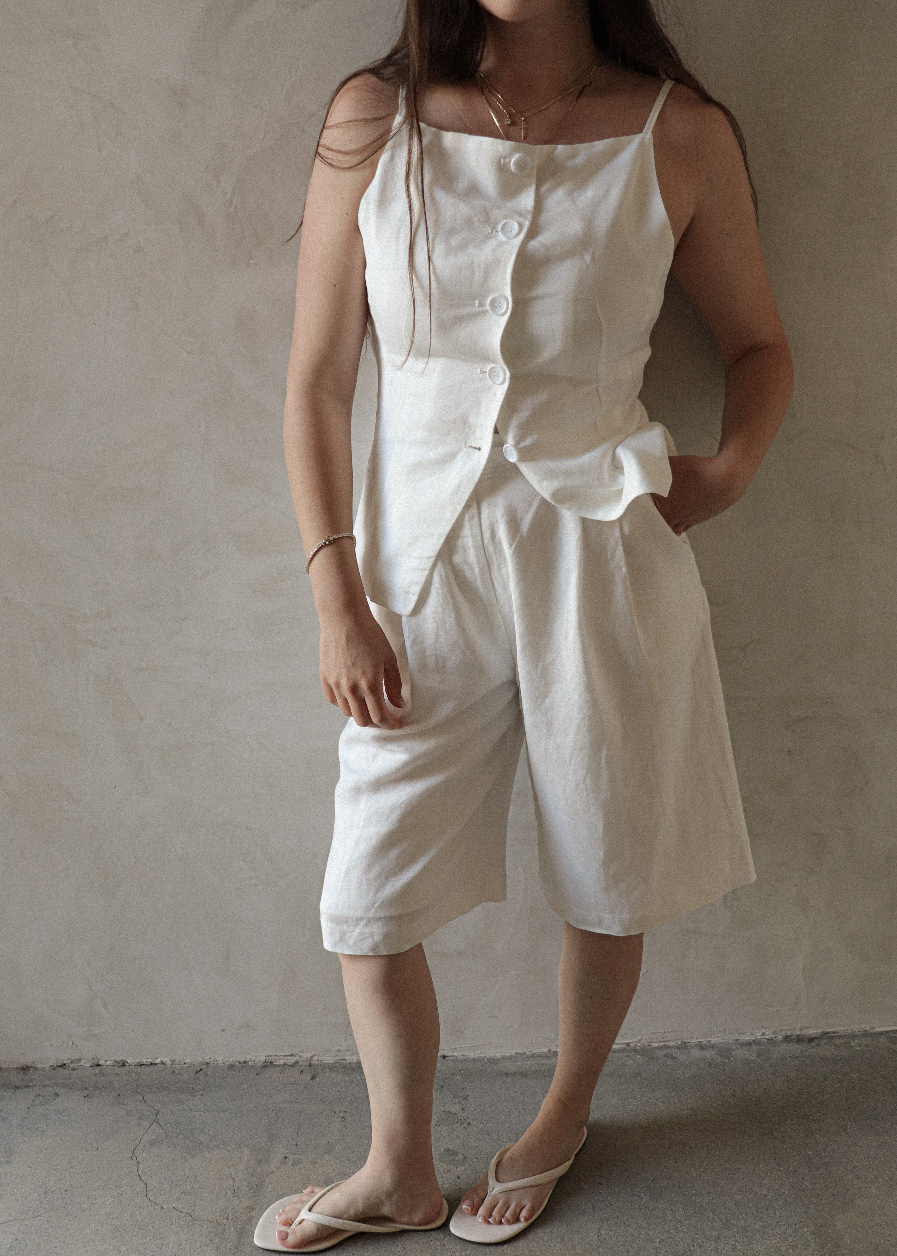 Amara Vest - White – Kaylie Nicole