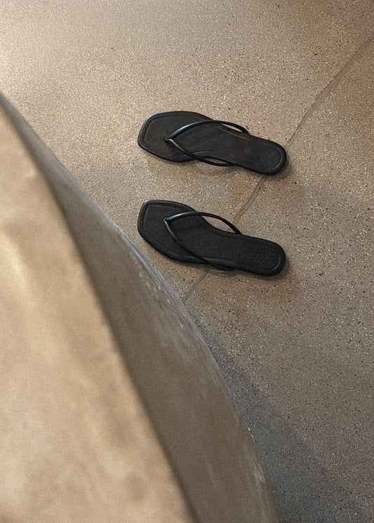 Flip Flops - Black