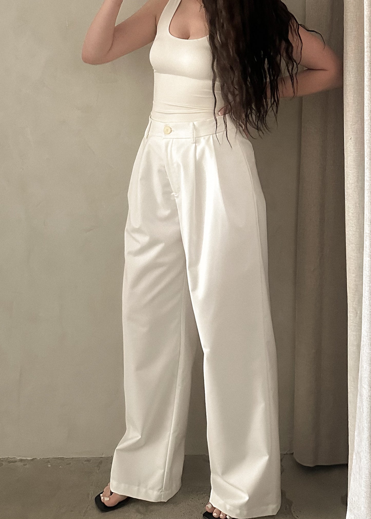 Classic Trouser - White