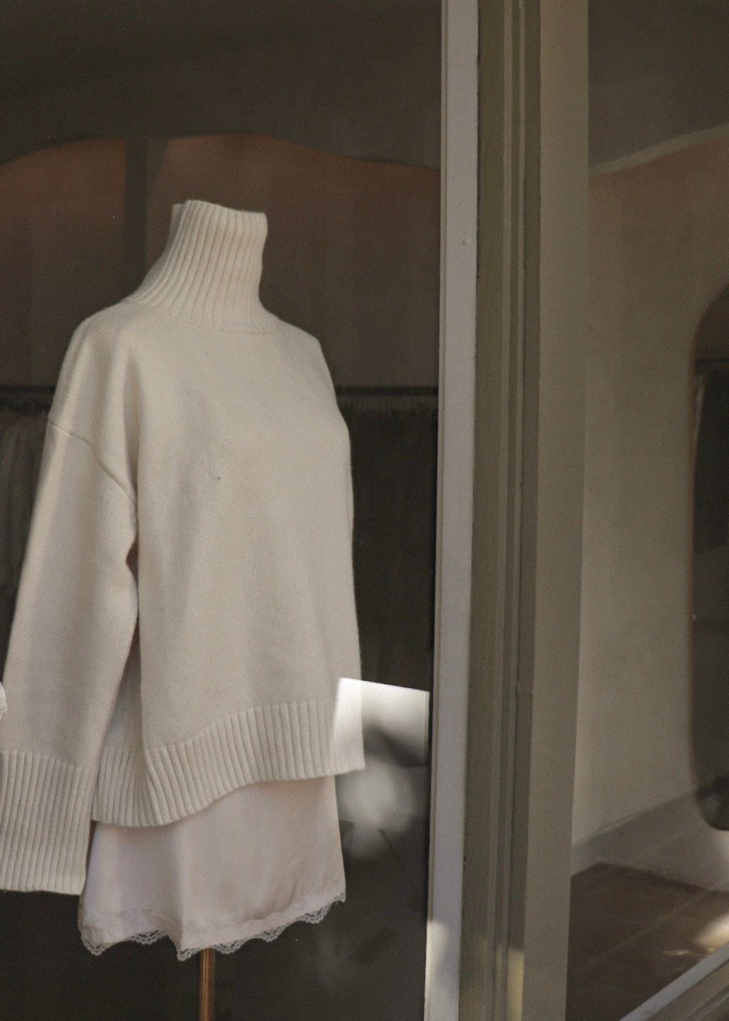 Open Back Sweater - Cream