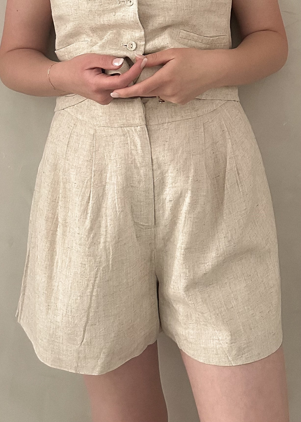 Linen Shorts - Natural