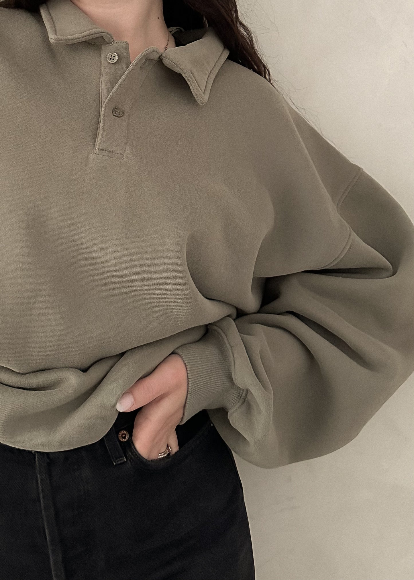 Airport Sweatshirt - Sandstone