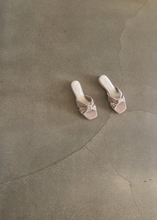 Knotted Sandal - Cream